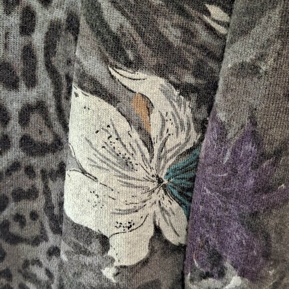 Neiman Marcus Size XS 100% Cashmere Open Front Cardigan Gray/Animal/Floral - Picture 3 of 10